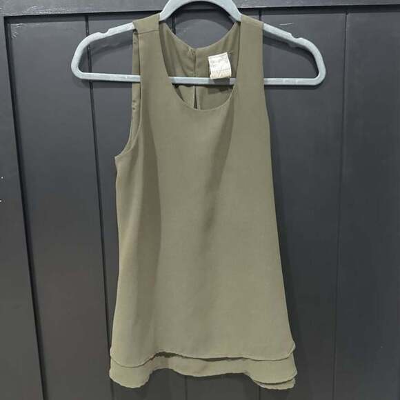 Blu Pepper Tops - Blu Pepper Back Button Tank Top